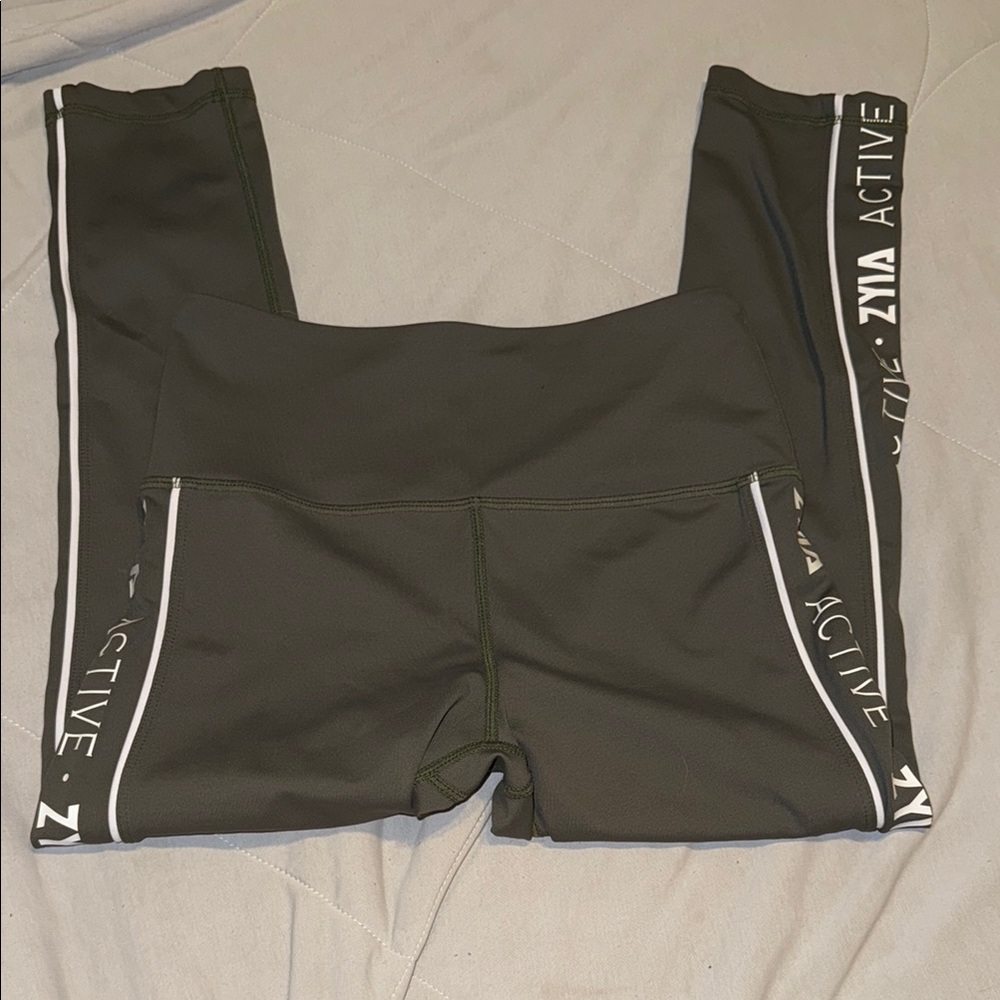 Black High-Waisted Stretch Leggings